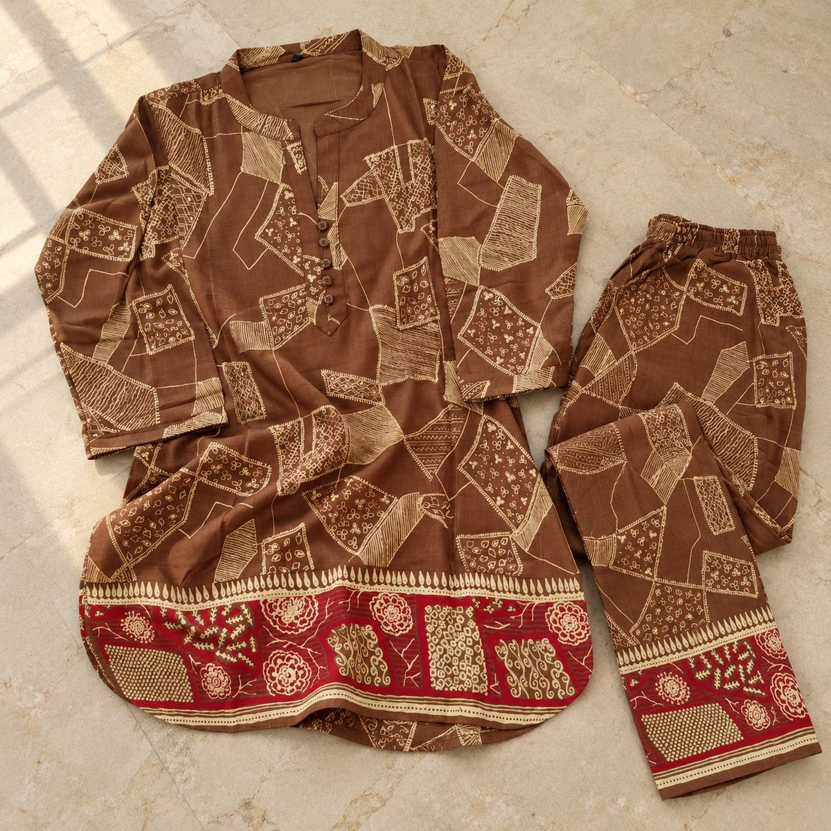 Brown Geometry Red Bordered Cord Set