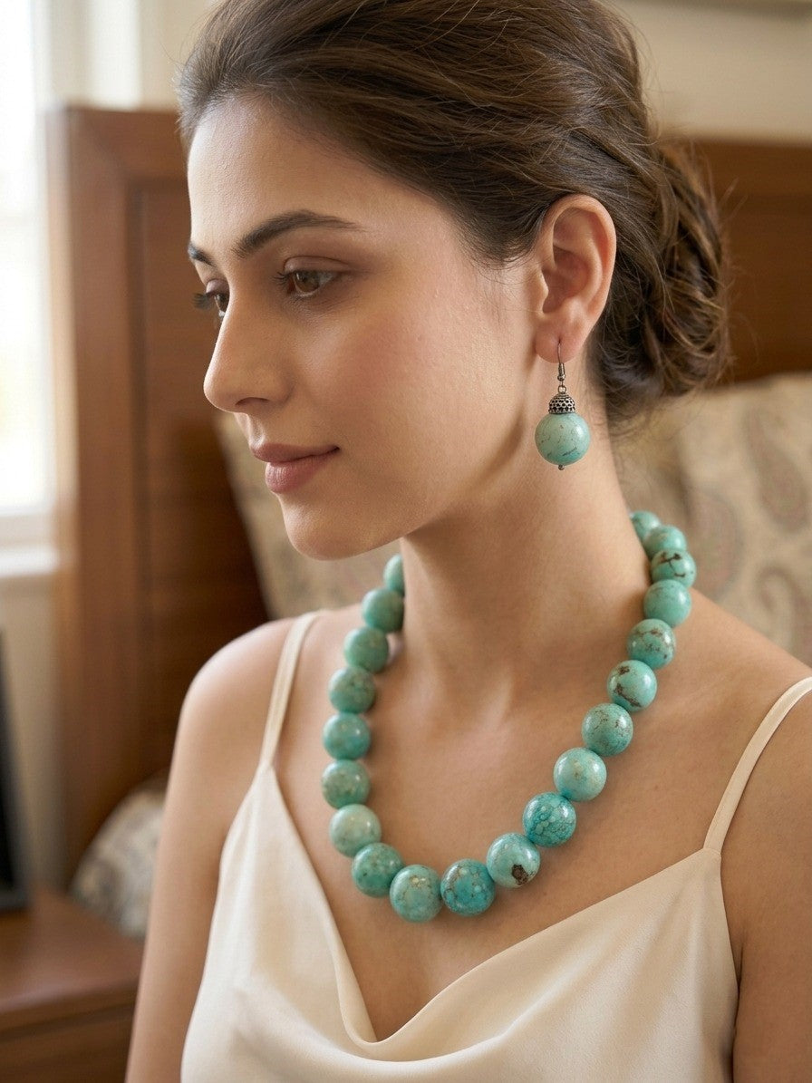 Turquoise Bead Blue Necklace