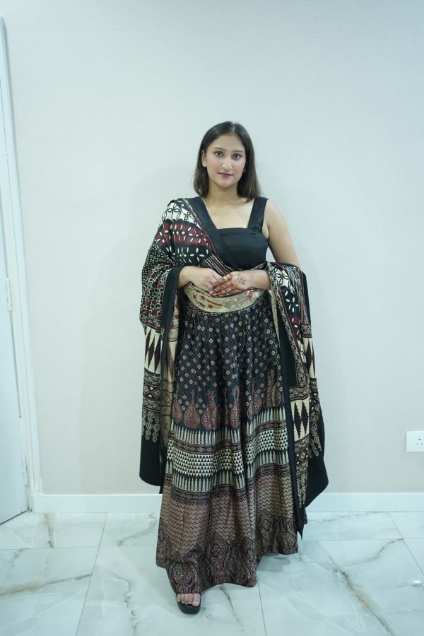 Black Lehnga Choli