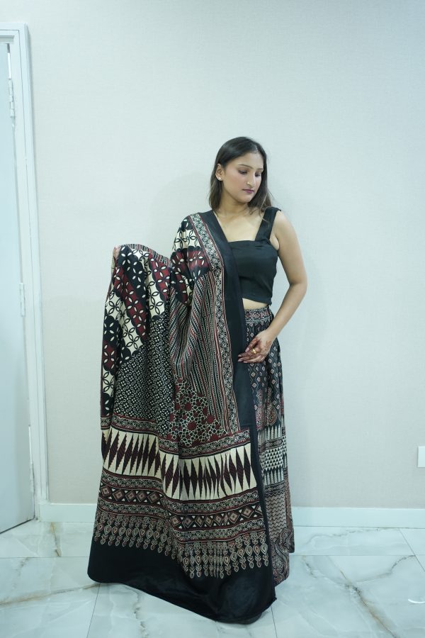 Black Lehnga Choli - Image 2