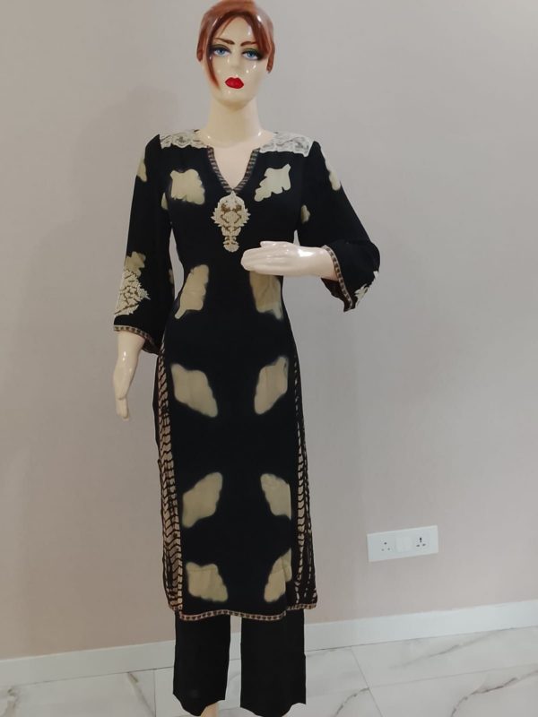 Black And Cream Suit - Image 2