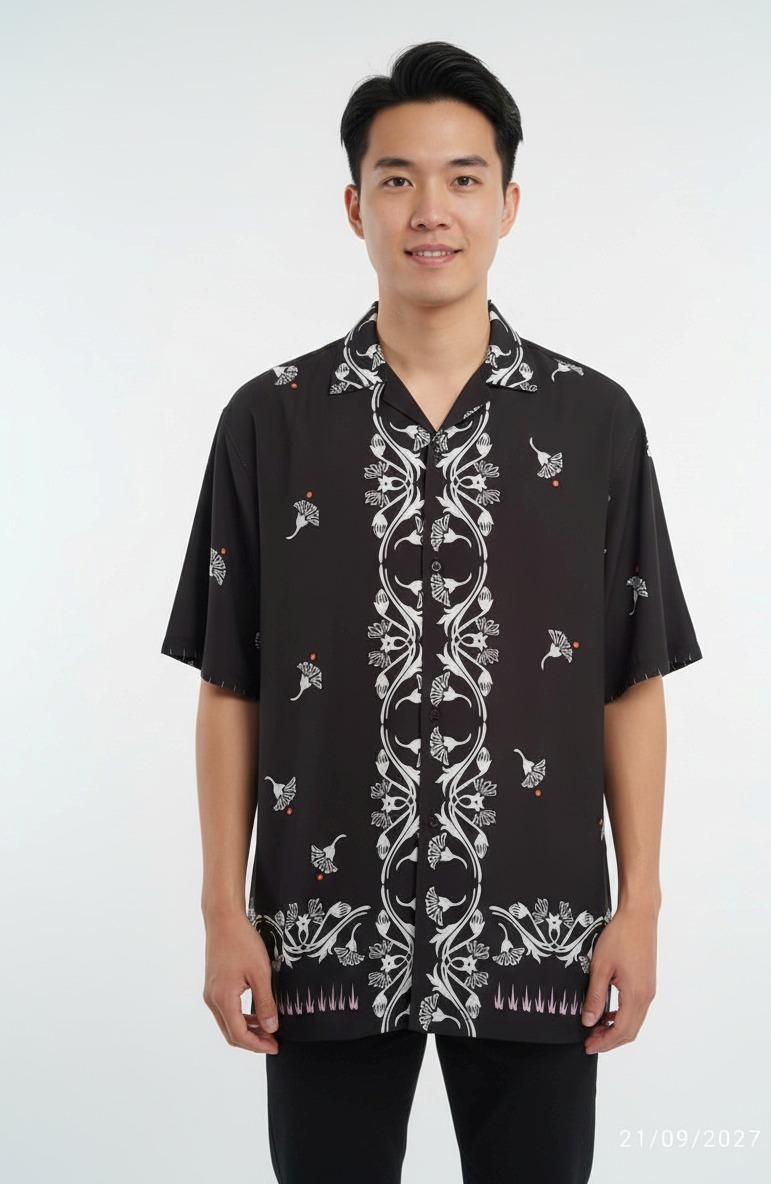 Black short-sleeve shirt